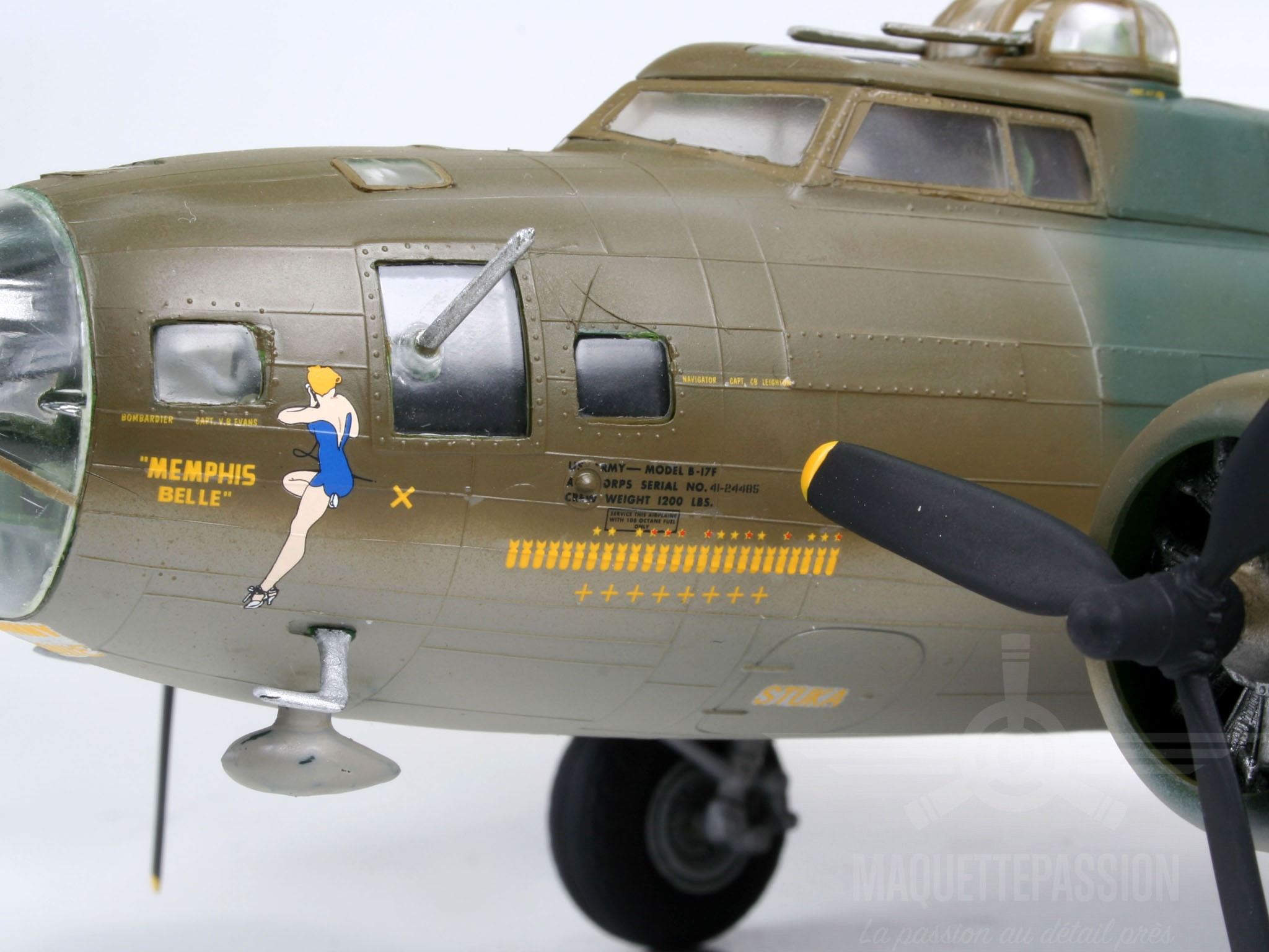 Revell B-17F Memphis Belle 1/48 04297 – Zone Maquette